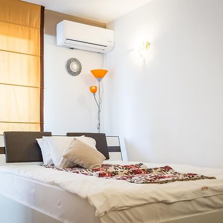 Cleopatra Residence Iasi Buitenkant foto